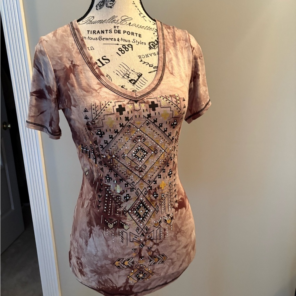 Embellished Brown Graphic Women's Top
